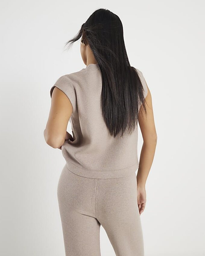 Petite beige stickad väst