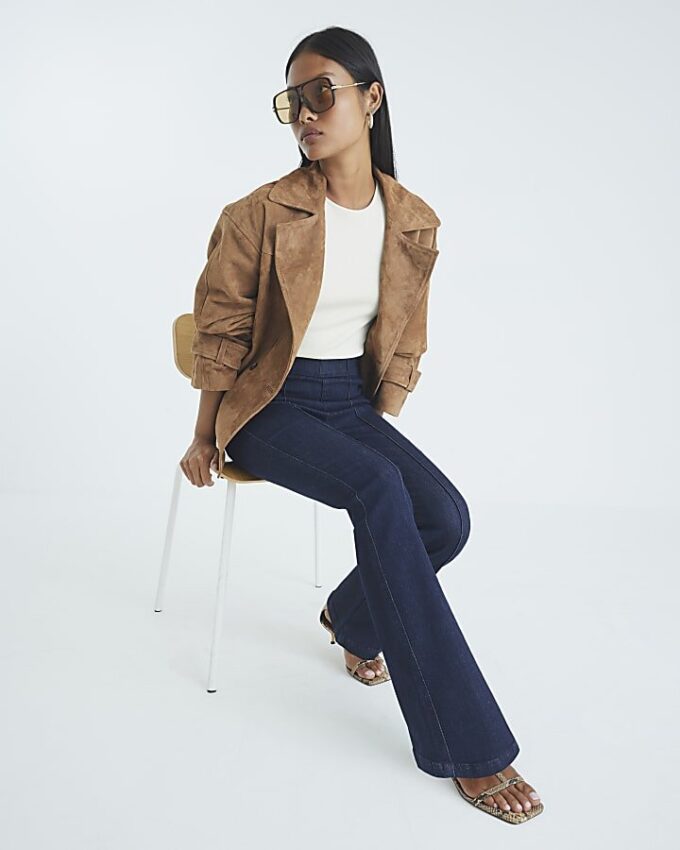 Petite blå högmidjade pull-on-jeans med utsvängda ben