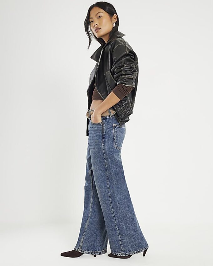 Petite blåa, avslappnade, raka jeans