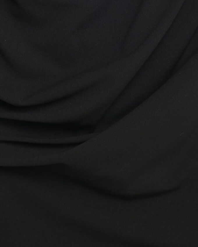 Petite svart off-shoulder-top med drapering