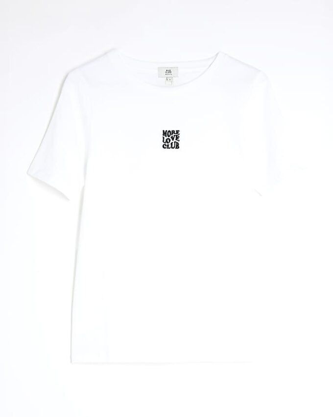 Petite vit More Love Club T-shirt