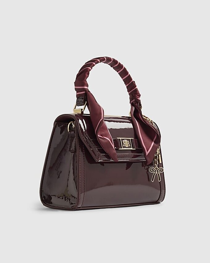 Röd mini-crossbody-väska i lackläder