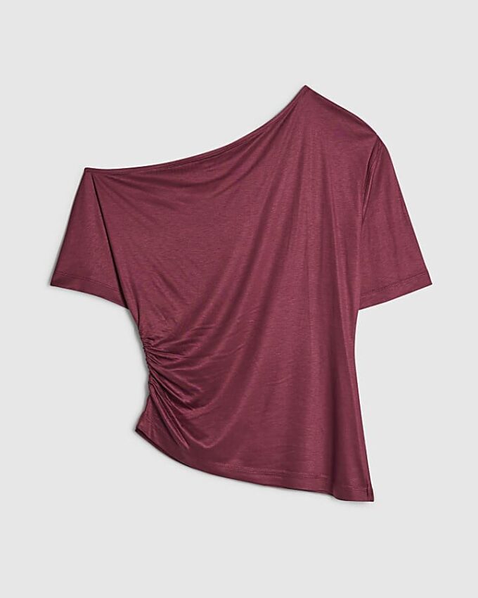 Röd off-shoulder-top med drapering