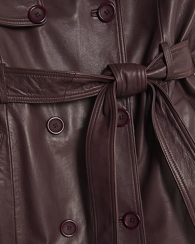 Röd oversized trenchcoat i läder