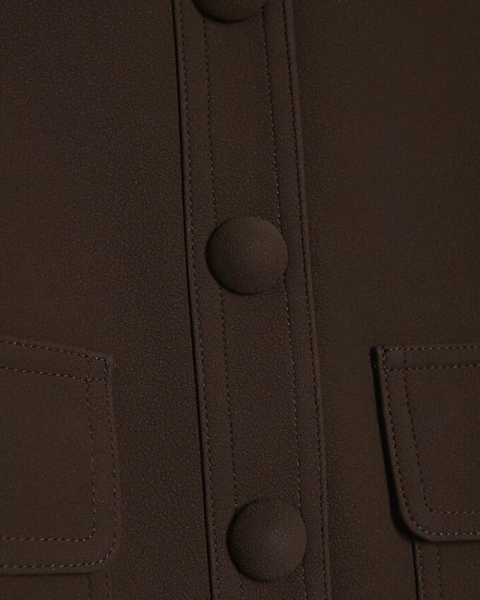 Röd premium-overshirt i imitationsmocka