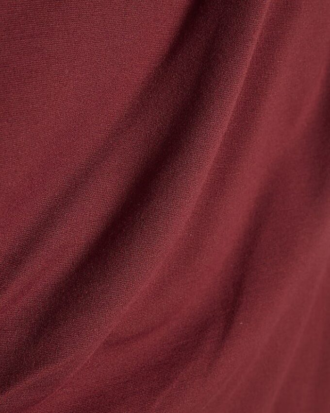 Röd stretchig draperad midiklänning Röd stretchig draperad midiklänning
