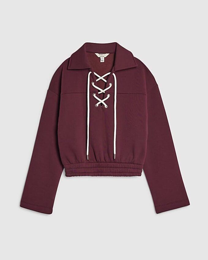 Röd sweatshirt med snörning