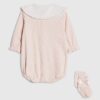 Rosa bodysuit och strumpor för babyflickor