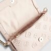 Rosa crossbody-väska med präglat monogram