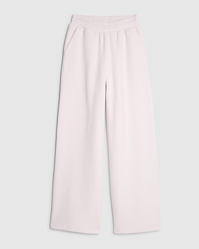 Rosa joggingbyxor med vida ben