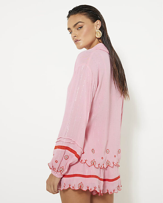 Rosa långärmad broderad strandskjorta