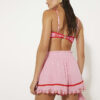 Rosa shorts med broderade blommor