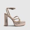 Sandaler med platåklack i roséguld med strass