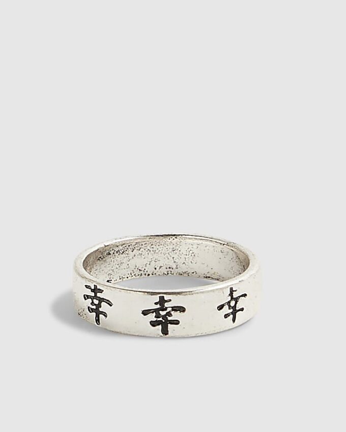Silverfärgad japansk bandring