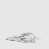 Silverfärgade flip-flops med strass