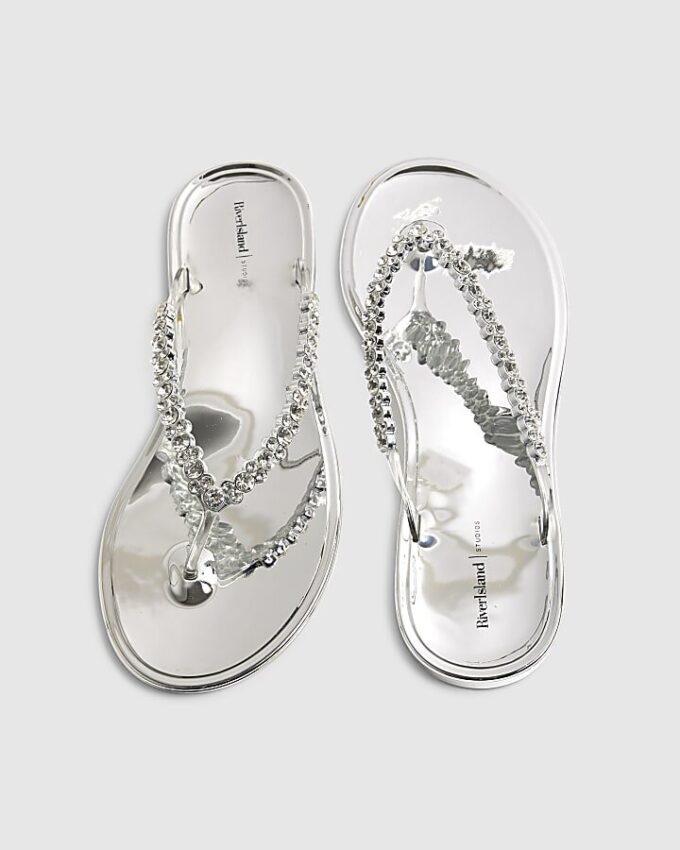 Silverfärgade flip-flops med strass