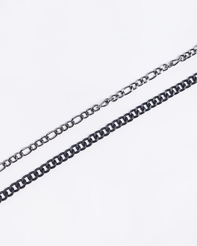 Silverfärgat, tjockt halsband med flera rader