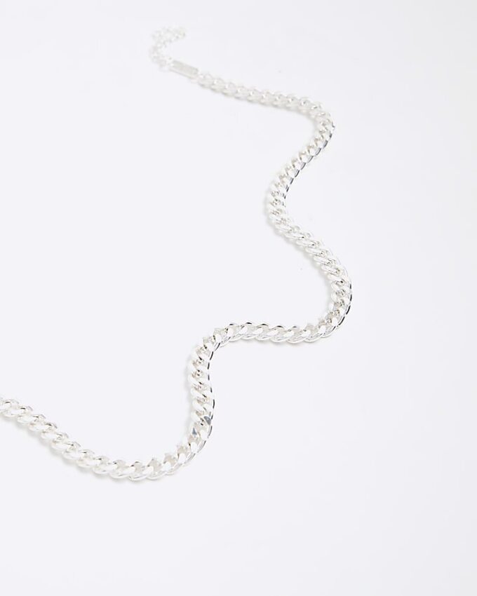 Silverhalsband i premiumkedja