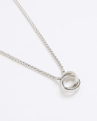 Silverhalsband i rostfritt stål Silverhalsband i rostfritt stål