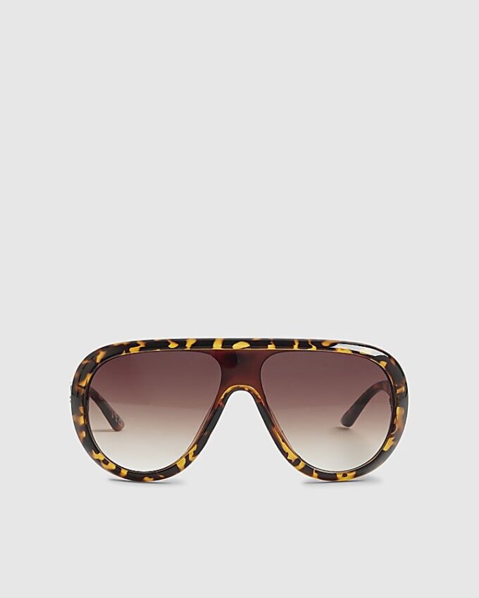 Solglasögon i sköldpaddsmönster