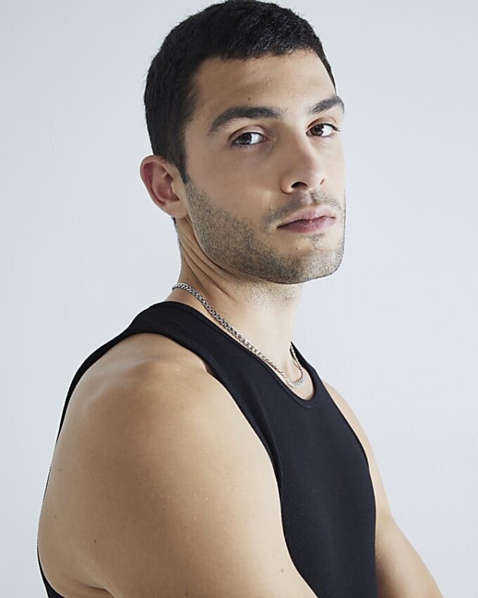 Svart 2-pack Muscle Fit Ribbed Vest