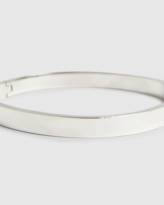 Svart armband i stål