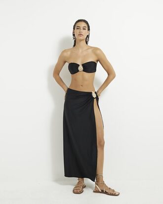Svart bandeau-bikinitopp med nitar