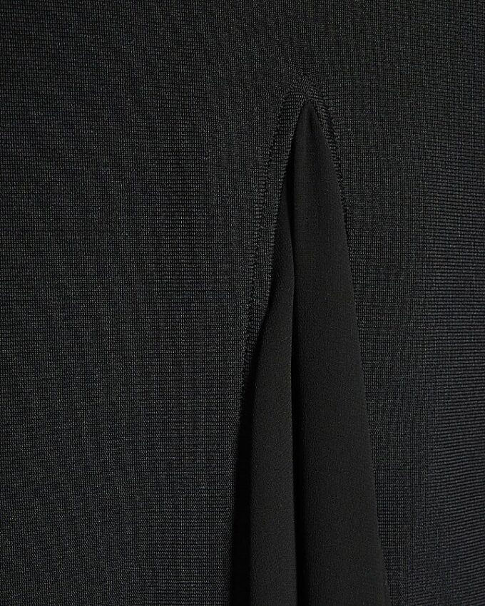 Svart bodycon-klänning med godetkjol