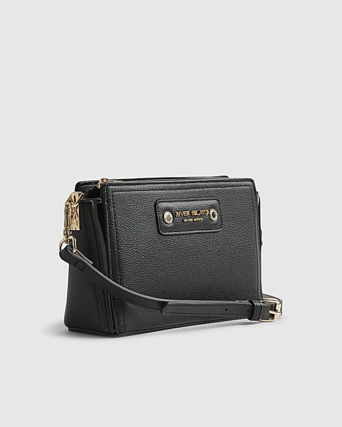 Svart boxig crossbody-väska