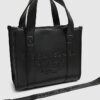 Svart broderad totebag