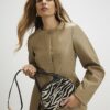 Svart crossbody-väska i ponnyhårsläder med zebramönster