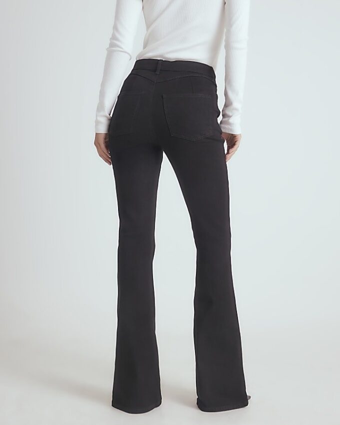 Svart högmidjad Sculpt Flare-jeans Svart högmidjad Sculpt Flare-jeans