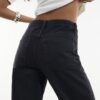 Svart högmidjade jeans med raka ben