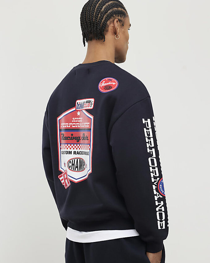 Svart högpresterande sweatshirt med emblem