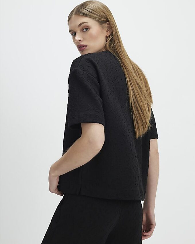 Svart jacquard-T-shirt med korta ärmar och boxig passform