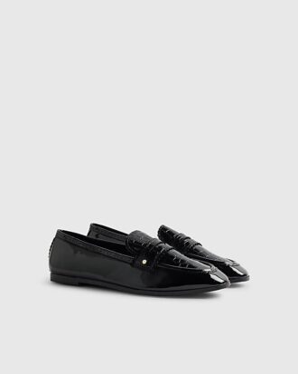 Svart lackloafers med skulpterad kant