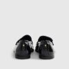 Svart lackloafers med skulpterad kant
