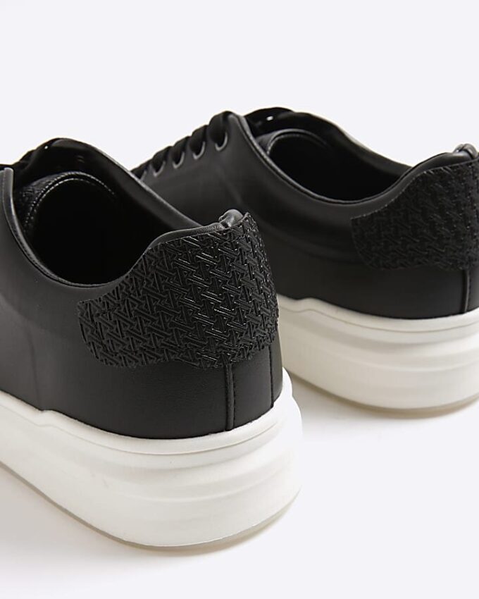 Svart monogrampanel sneakers
