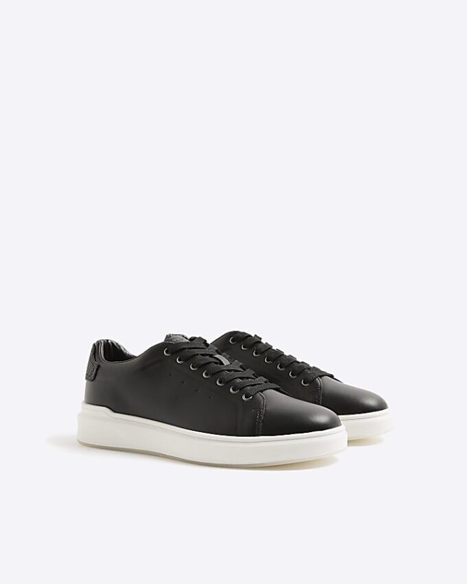 Svart monogrampanel sneakers