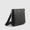 Svart monogrampräglad messenger-väska