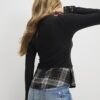 Svart mysig topp med rutig fåll Svart mysig topp med rutig fåll
