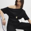 Svart off-shoulder-top med drapering