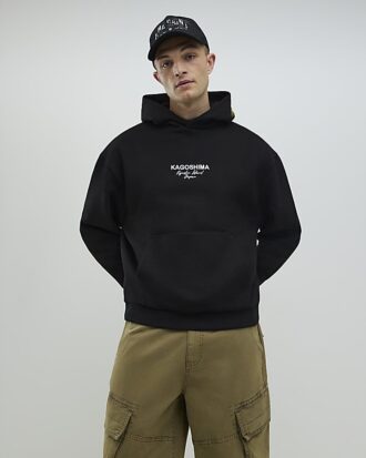 Svart oversized hoodie med Kagoshima Dragon-tryck