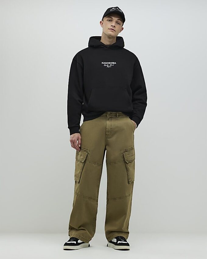 Svart oversized hoodie med Kagoshima Dragon-tryck