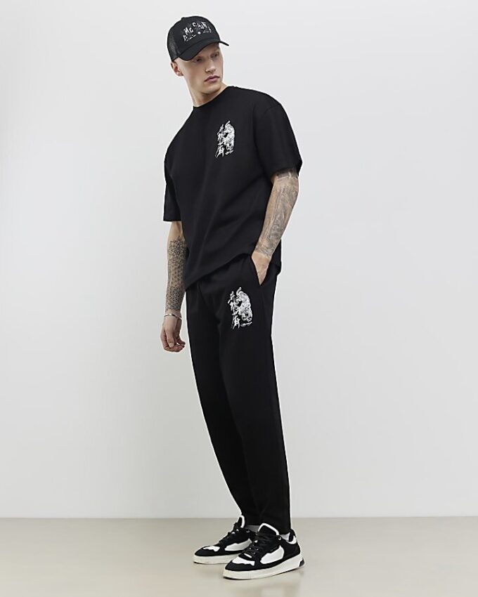 Svart oversized-passad japansk T-shirt-set