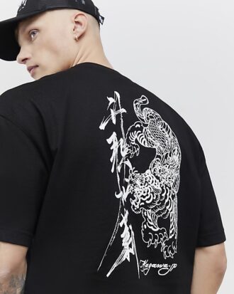 Svart oversized-passad japansk T-shirt-set