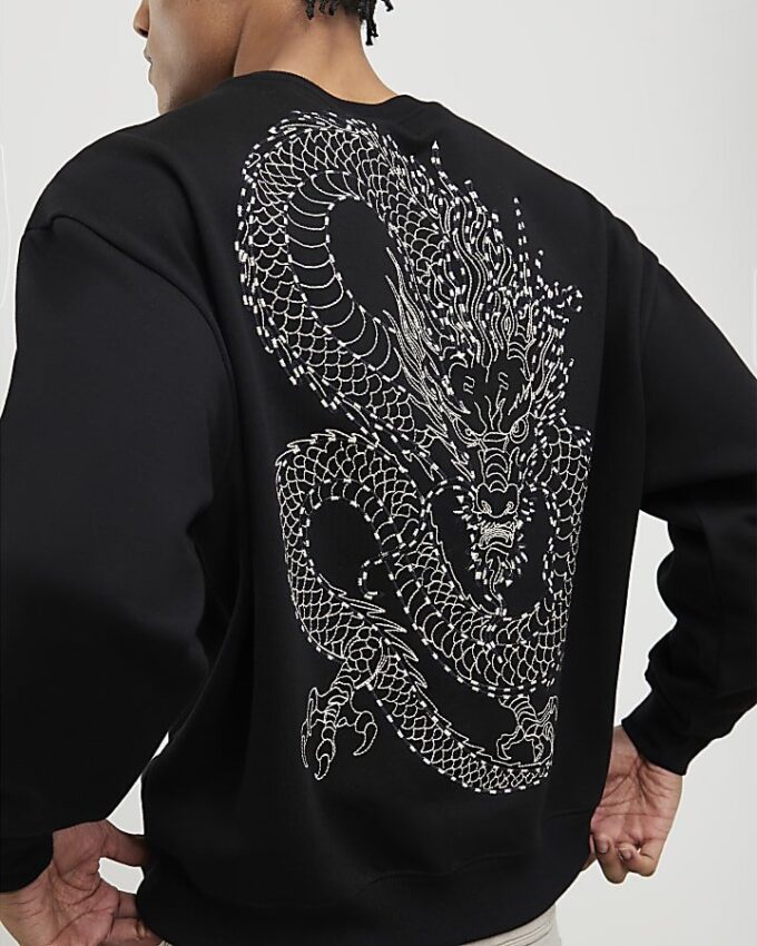 Svart oversized-passad Tokyo Dragon-tröja