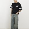 Svart oversized-passformad T-shirt med 72 ränder