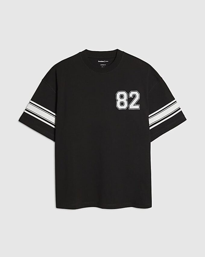 Svart oversized-passformad T-shirt med 72 ränder