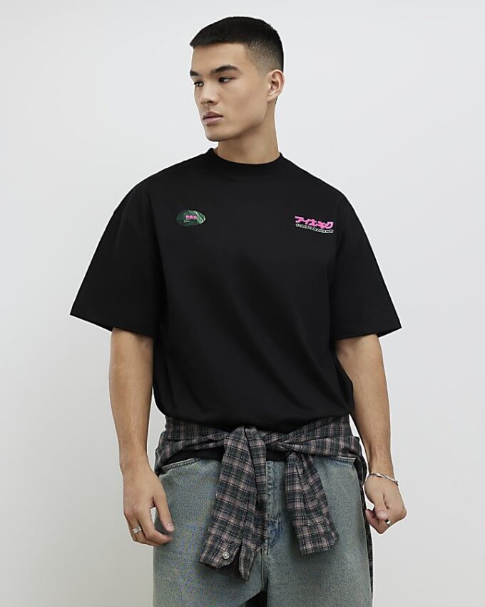 Svart oversized-passformad T-shirt med japansk bil